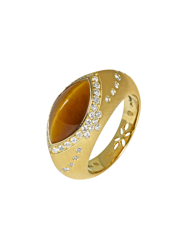 Sultana Ring Tiger's eye: Yellow gold, Tiger’s eye and Diamonds
