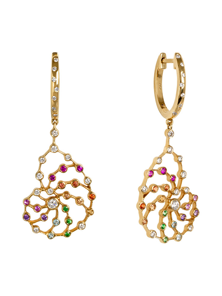 Nautilus earring in yellow gold, set with multicolored sapphires, tsavorites, apatites and diamonds.